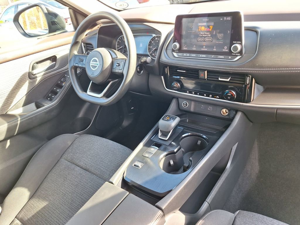 Used 2021 Nissan Rogue SV image 24