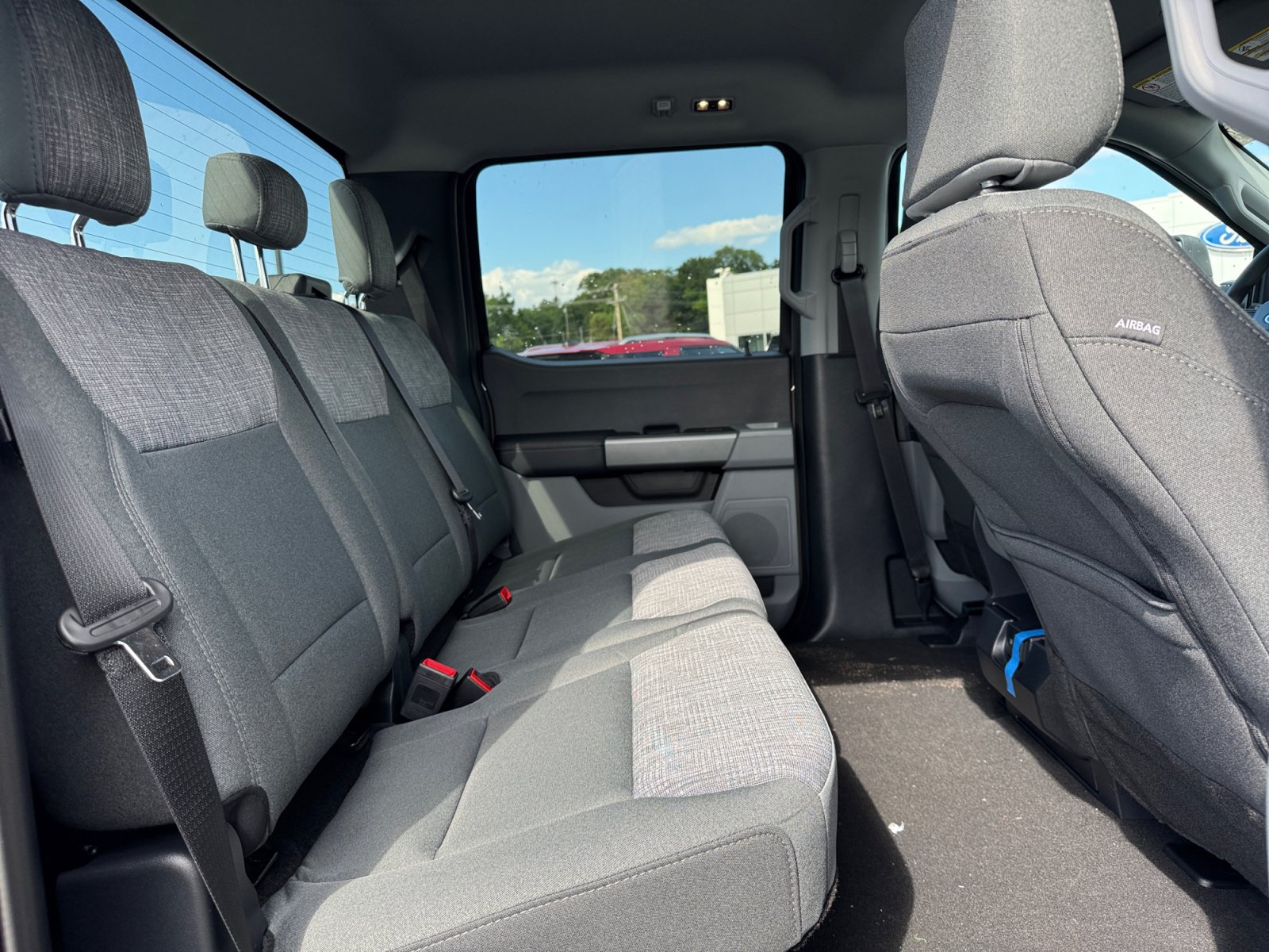 New 2026 Ford F250 XLT w/ FX4 Off-Road Package AWD/4WD image 28
