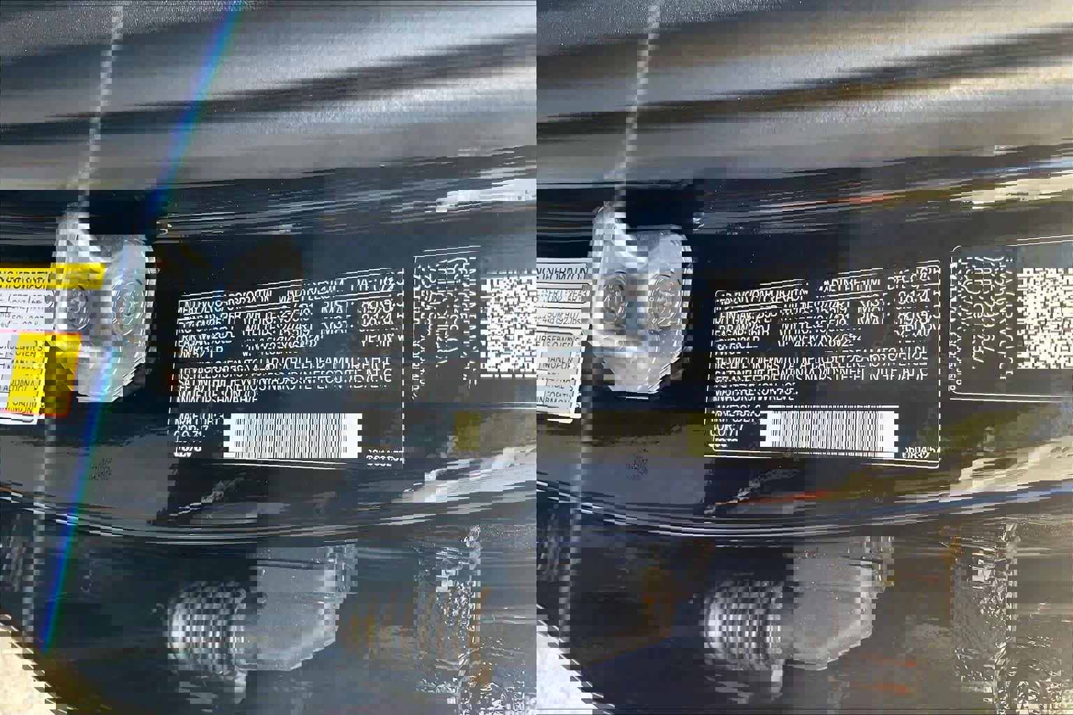 New 2025 Volvo EX30 Plus w/ Protection Package Premier image 36