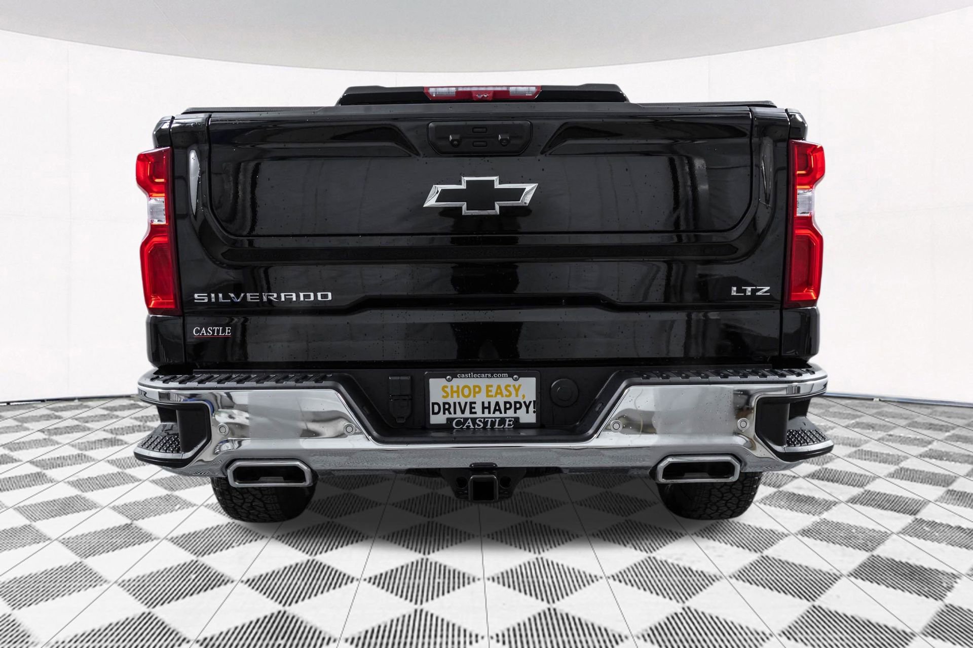 Used 2023 Chevrolet Silverado 1500 LTZ w/ LTZ Premium Package AWD/4WD image 19