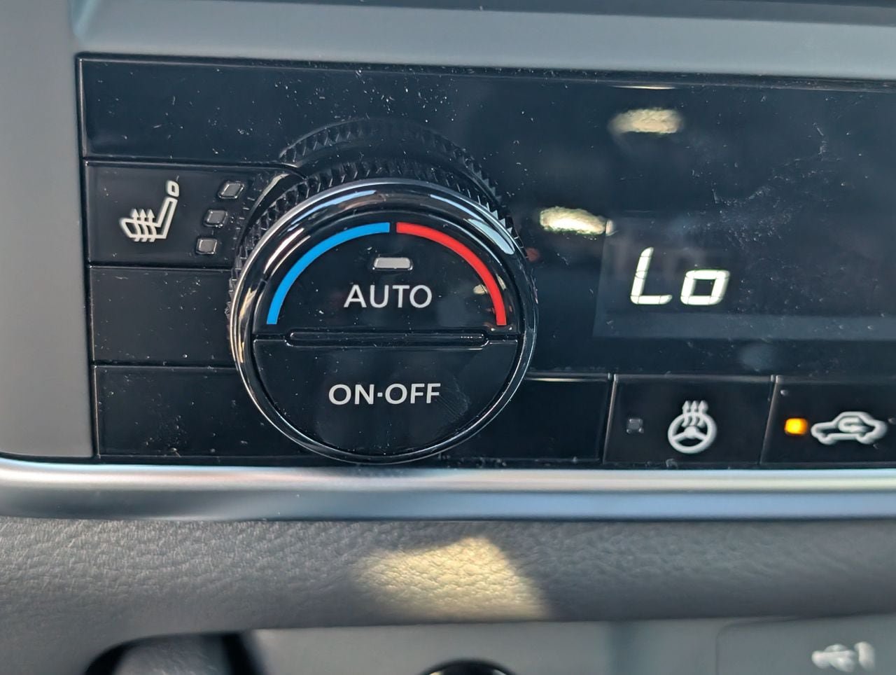New 2026 Nissan Rogue SV AWD/4WD image 14