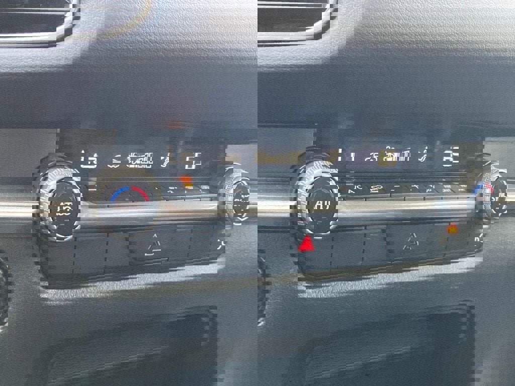 Used 2025 MAZDA CX-30 AWD 2.5 S w/ Select Sport Pkg image 24