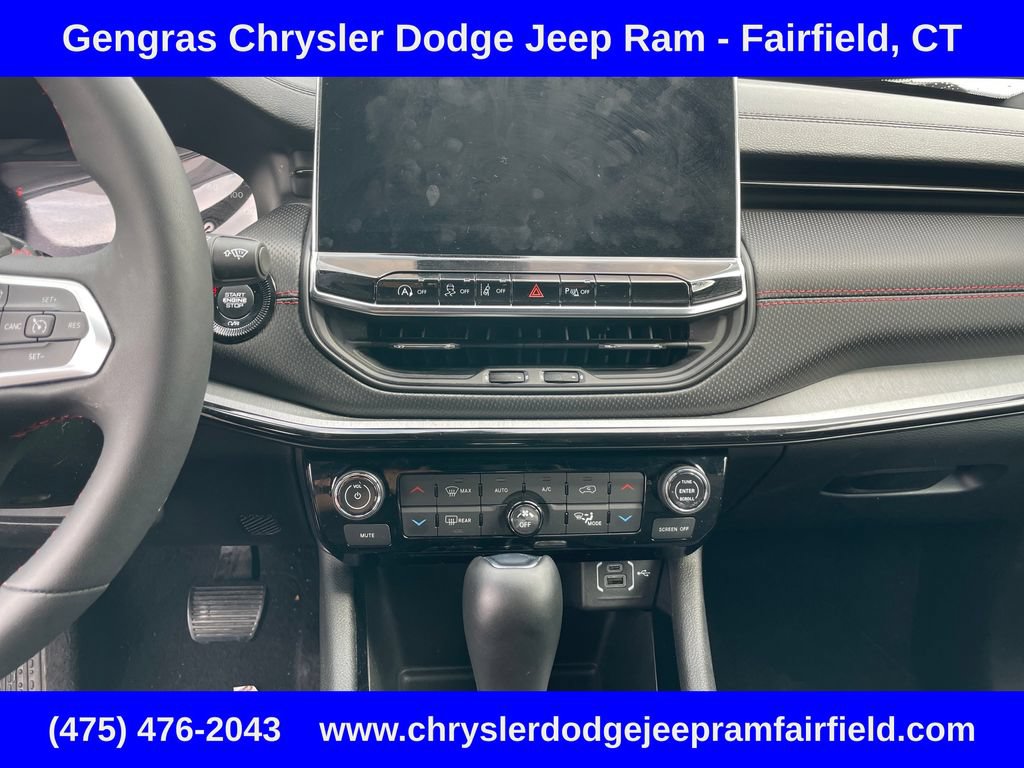 Certified 2025 Jeep Compass Trailhawk w/ Sun & Sound Group AWD/4WD image 52