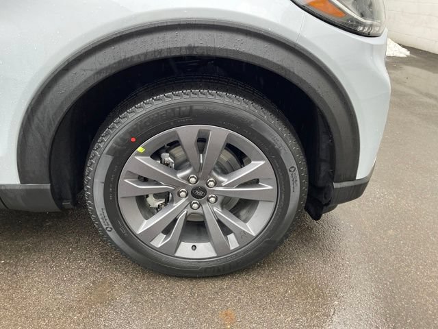 New 2026 Ford Explorer Active w/ Active Comfort Package AWD/4WD image 42