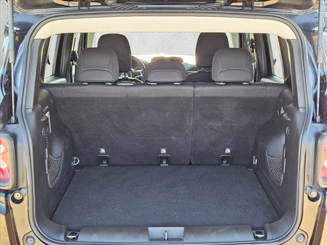 Used 2020 Jeep Renegade Latitude FWD image 6