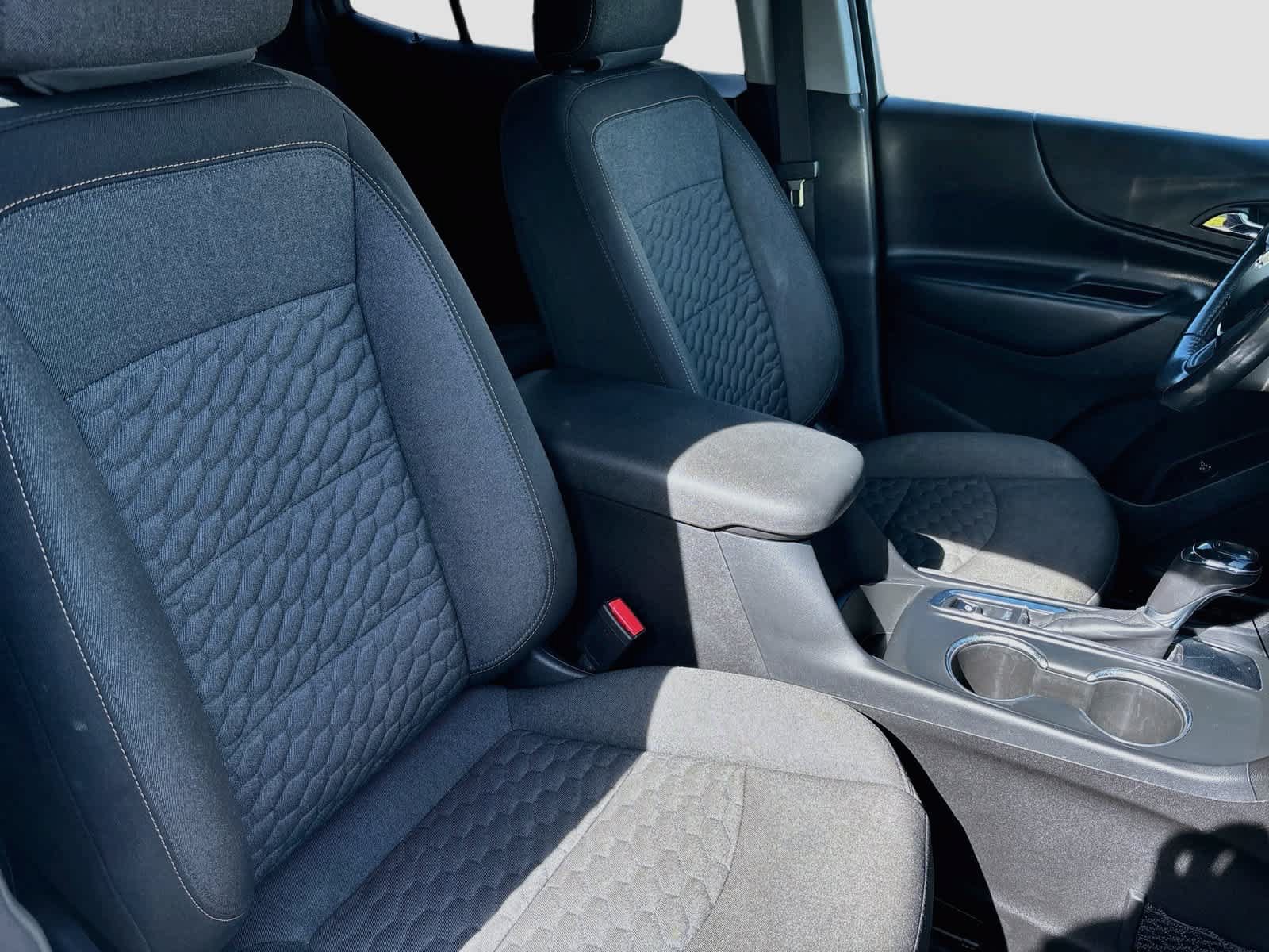 Used 2018 Chevrolet Equinox LT FWD image 27