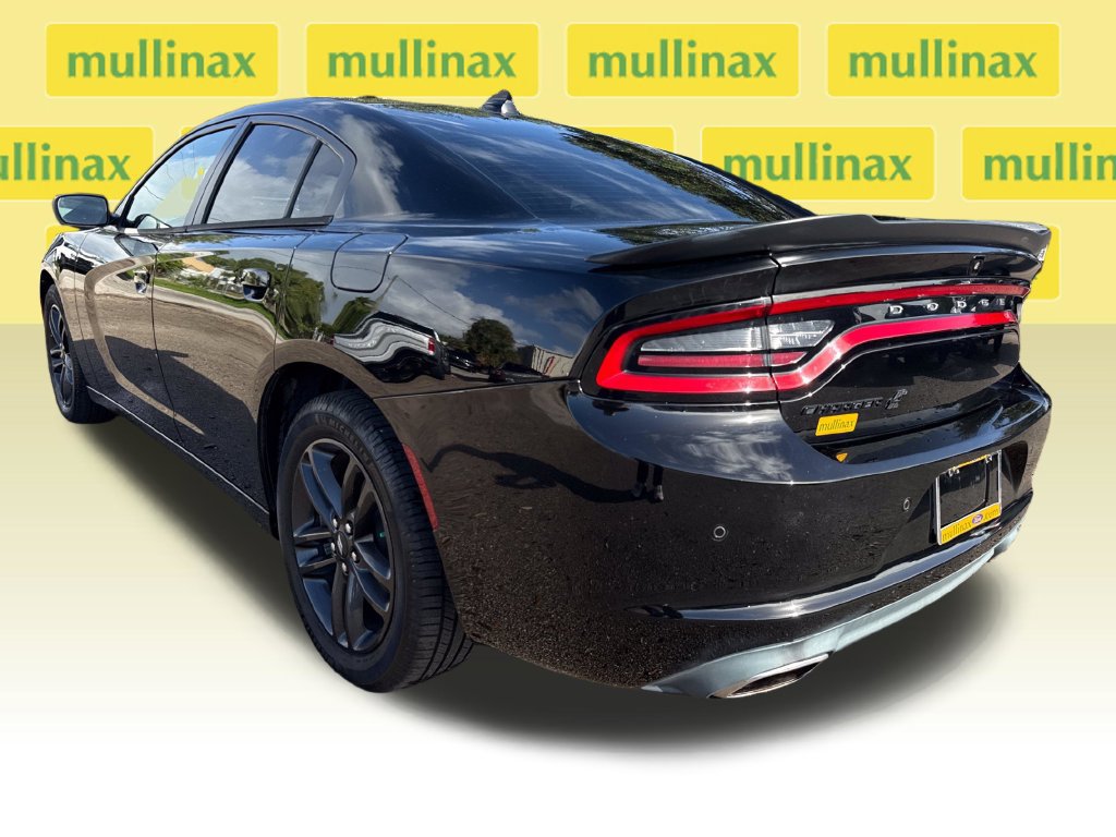 Used 2019 Dodge Charger SXT w/ Blacktop Package AWD/4WD image 10