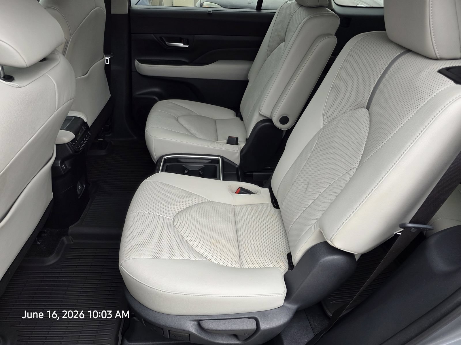 Used 2026 Toyota Grand Highlander AWD image 18