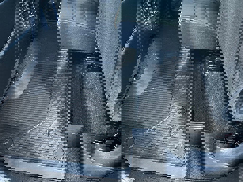 New 2025 RAM 1500 Laramie w/ Night Edition image 14