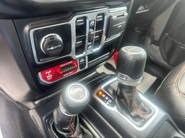 Used 2022 Jeep Gladiator Mojave w/ LED Lighting Group AWD/4WD image 34