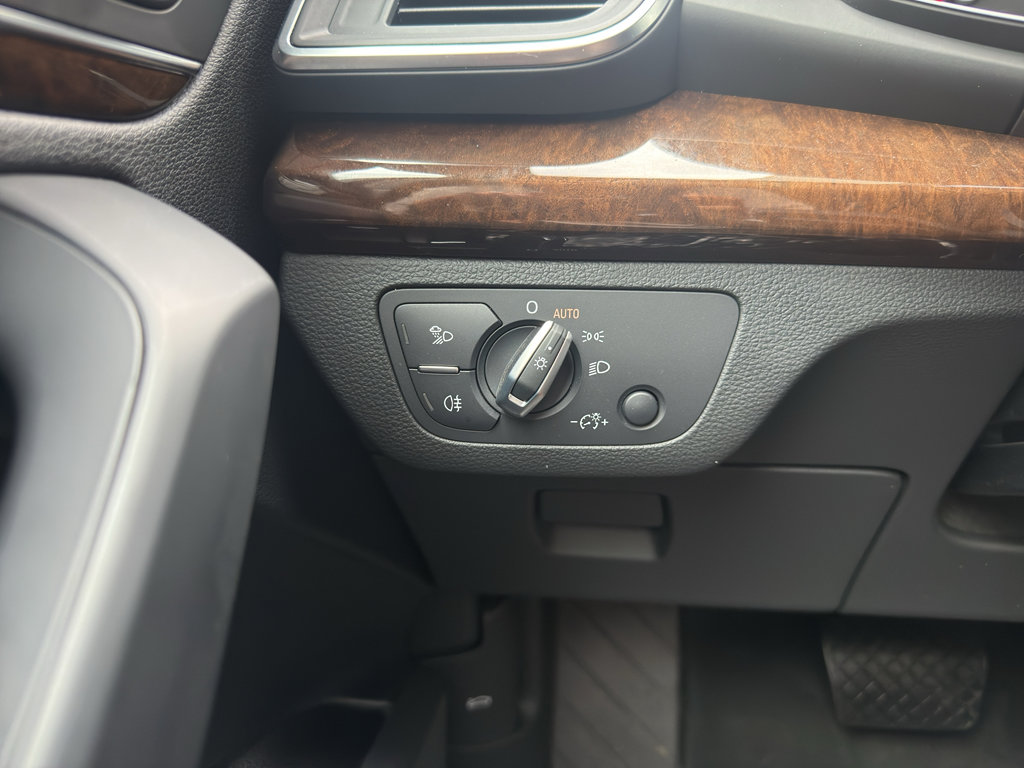 Used 2019 Audi Q5 2.0T Premium AWD/4WD image 18