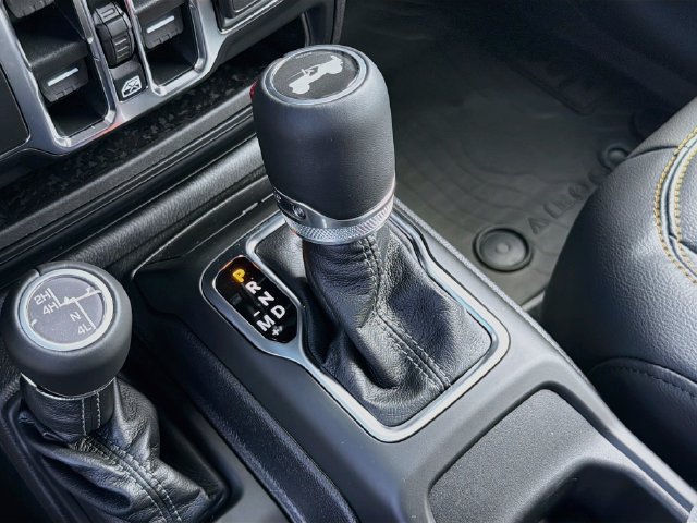 New 2027 Jeep Wrangler Unlimited Sahara AWD/4WD image 15