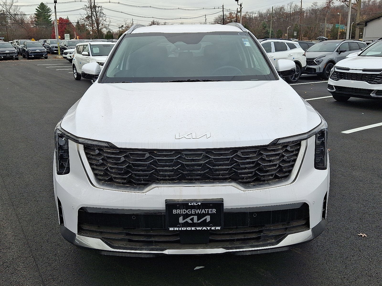 New 2025 Kia Sorento S image 2