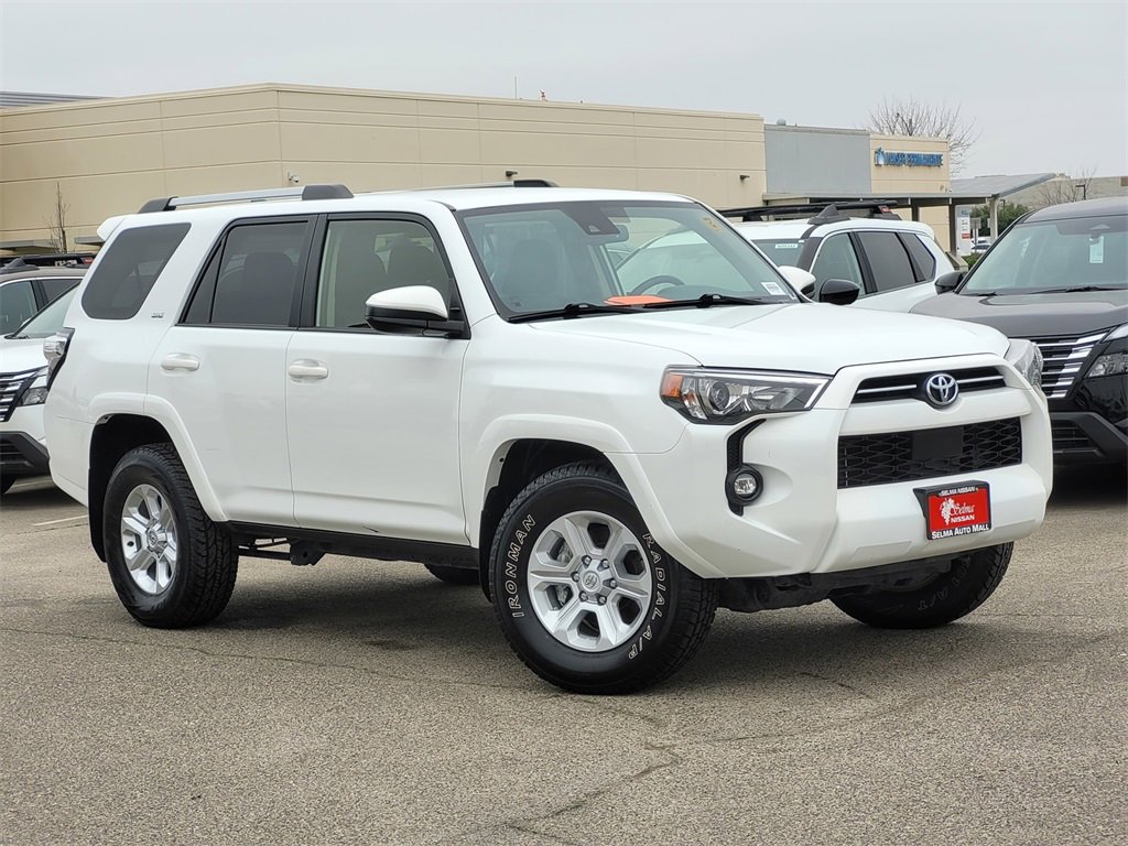 Used 2024 Toyota 4Runner SR5 image 2