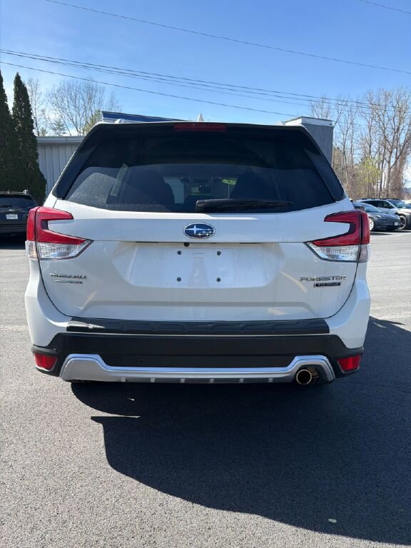 Certified 2023 Subaru Forester Touring AWD/4WD image 4