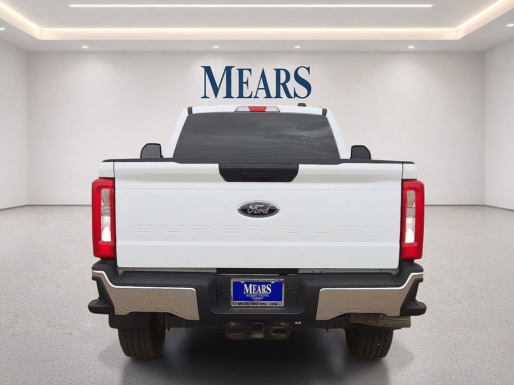Used 2023 Ford F250 XLT AWD/4WD image 4