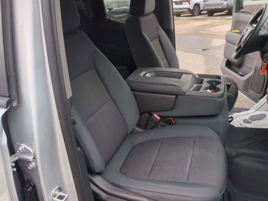 Used 2019 Chevrolet Silverado 1500 Custom w/ Custom Value Package image 31