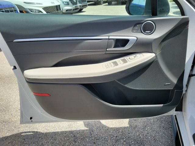 Certified 2022 Hyundai Sonata Limited FWD image 10