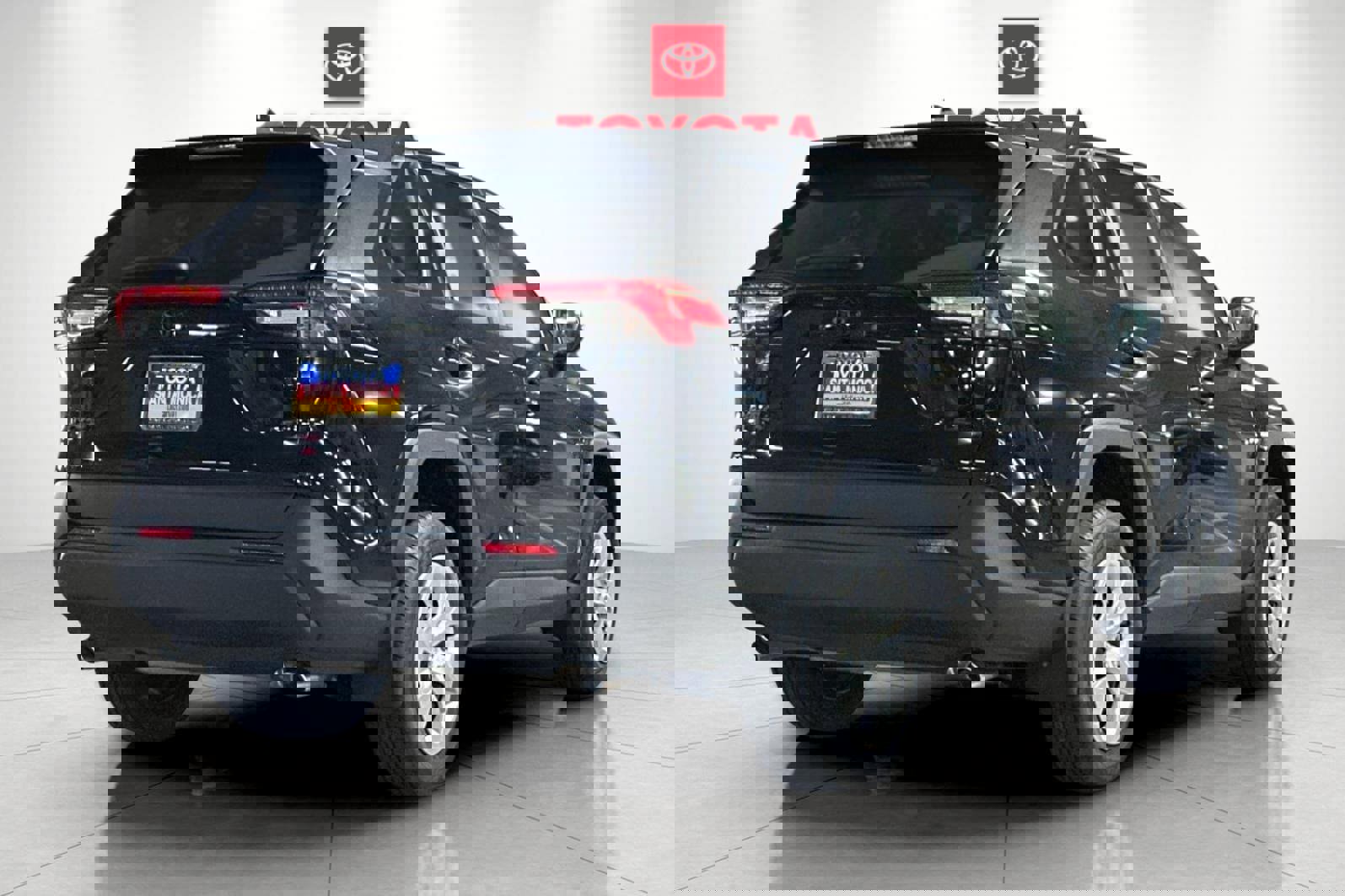 New 2025 Toyota RAV4 LE image 3