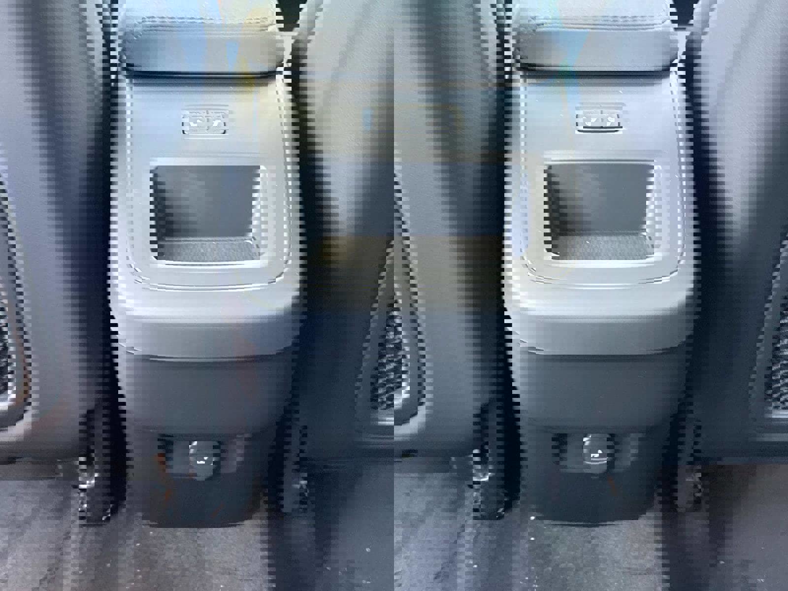 New 2026 Volvo XC60 B5 Plus w/ Climate Package image 15