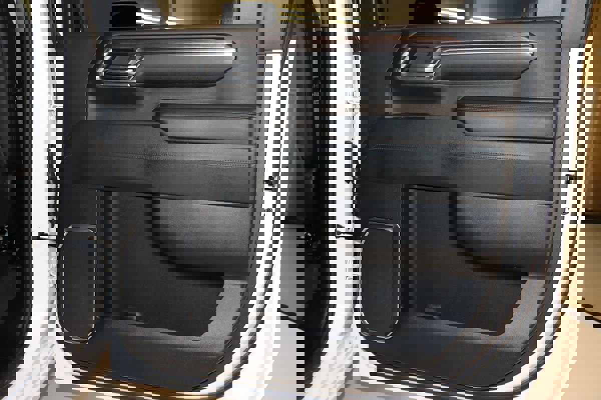 Used 2024 Chevrolet Silverado 2500 LTZ image 65