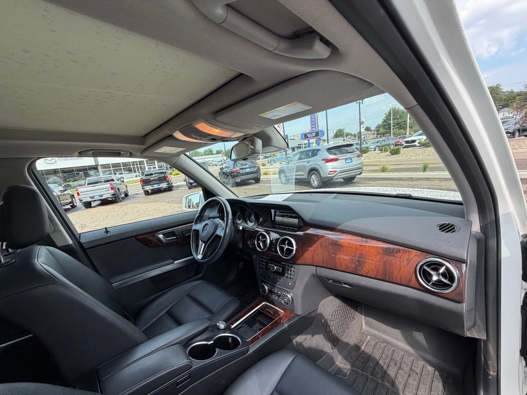 Used 2015 Mercedes-Benz GLK 350 4MATIC image 11