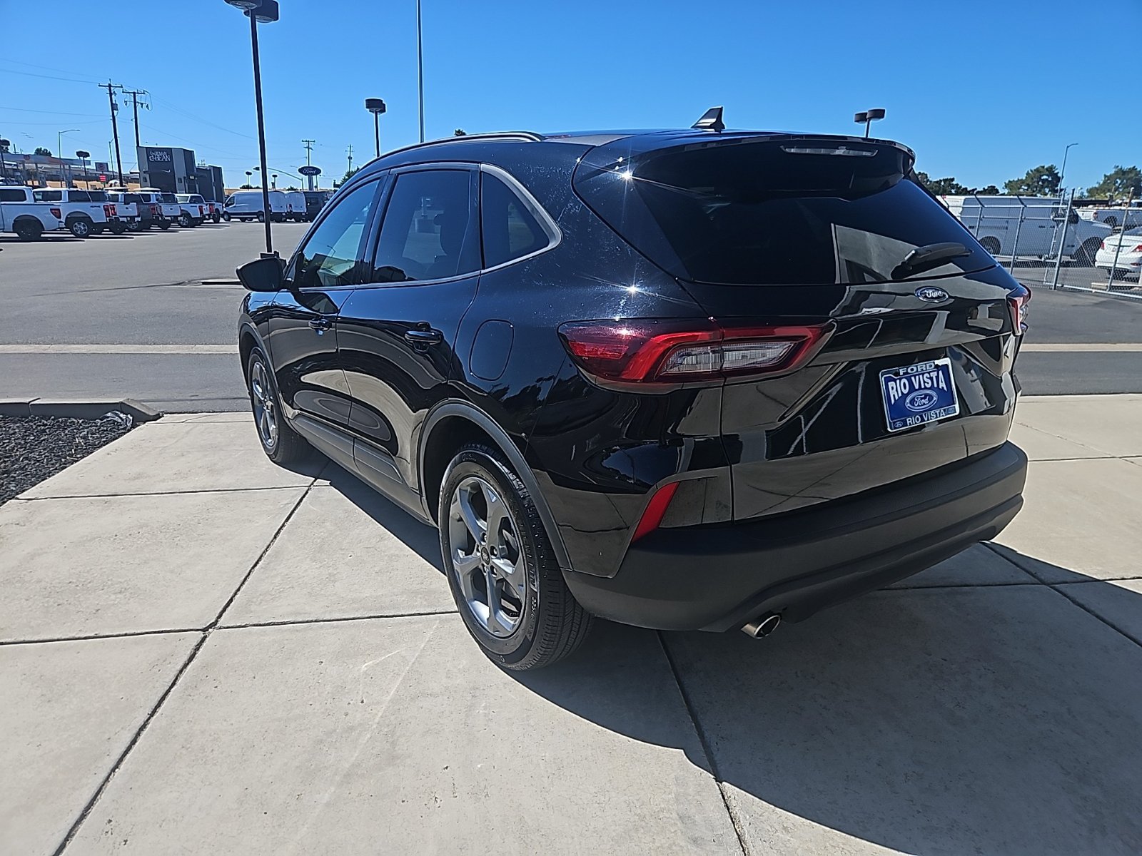 Used 2025 Ford Escape ST-Line FWD image 4