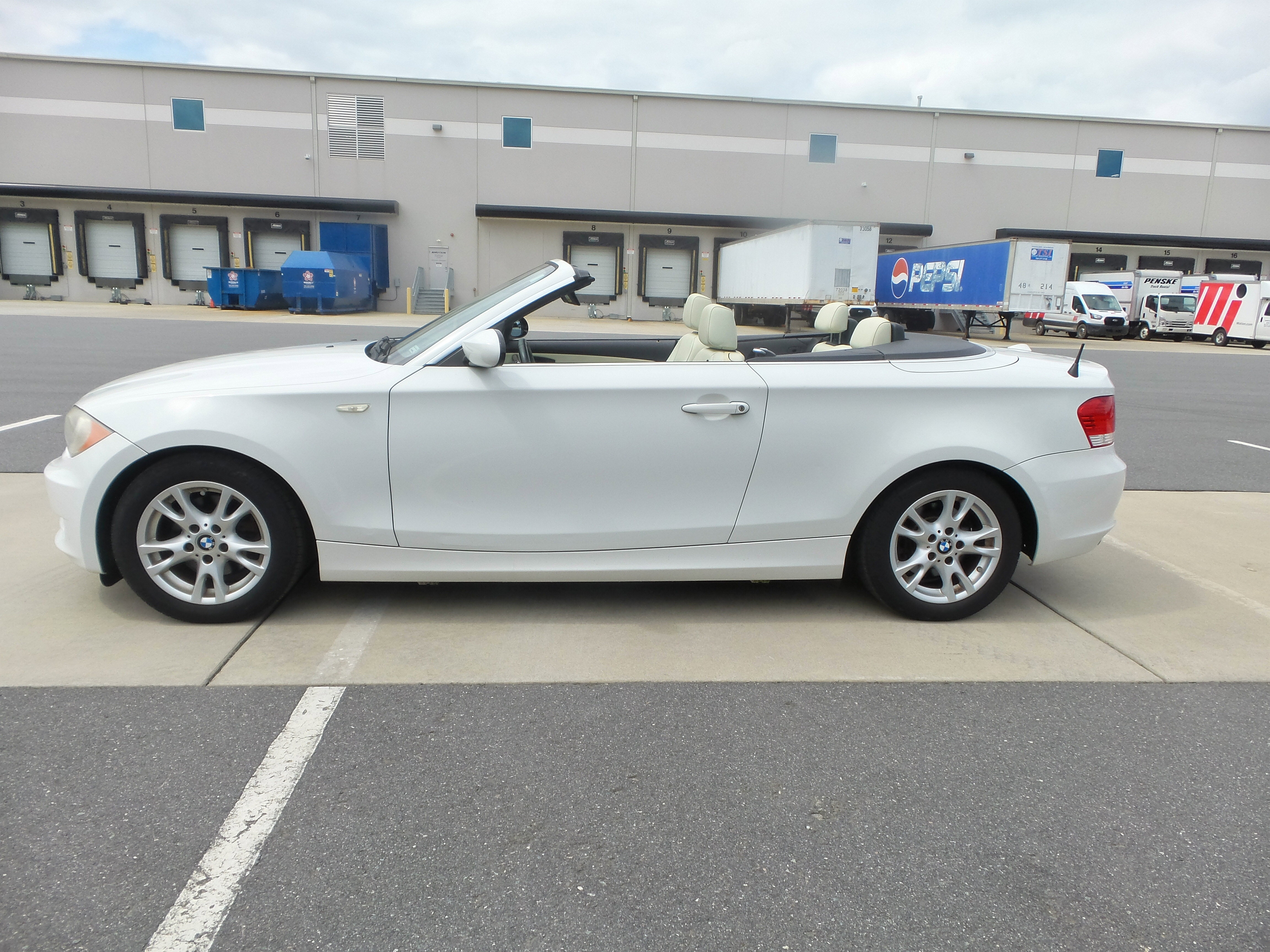 Used 2009 BMW 128i Convertible image 62