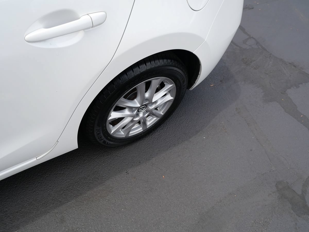 Used 2016 MAZDA MAZDA3 i Touring FWD image 33