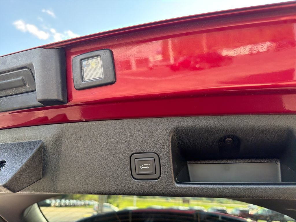 Used 2024 Chevrolet Equinox EV RS FWD image 30