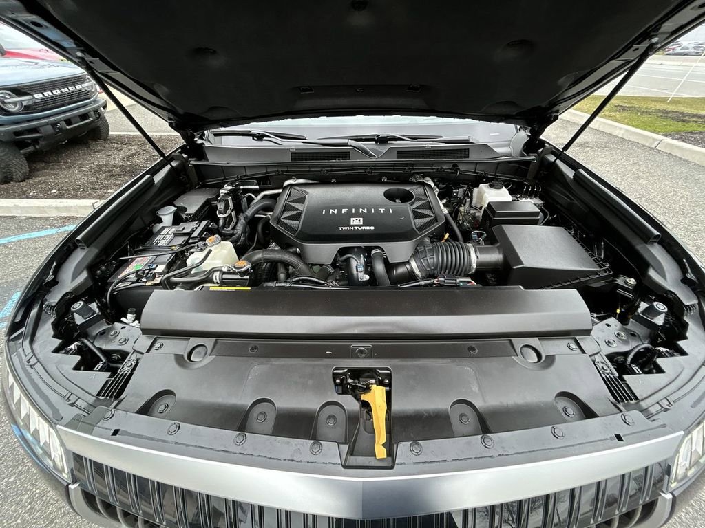 Certified 2025 INFINITI QX80 Sensory image 14