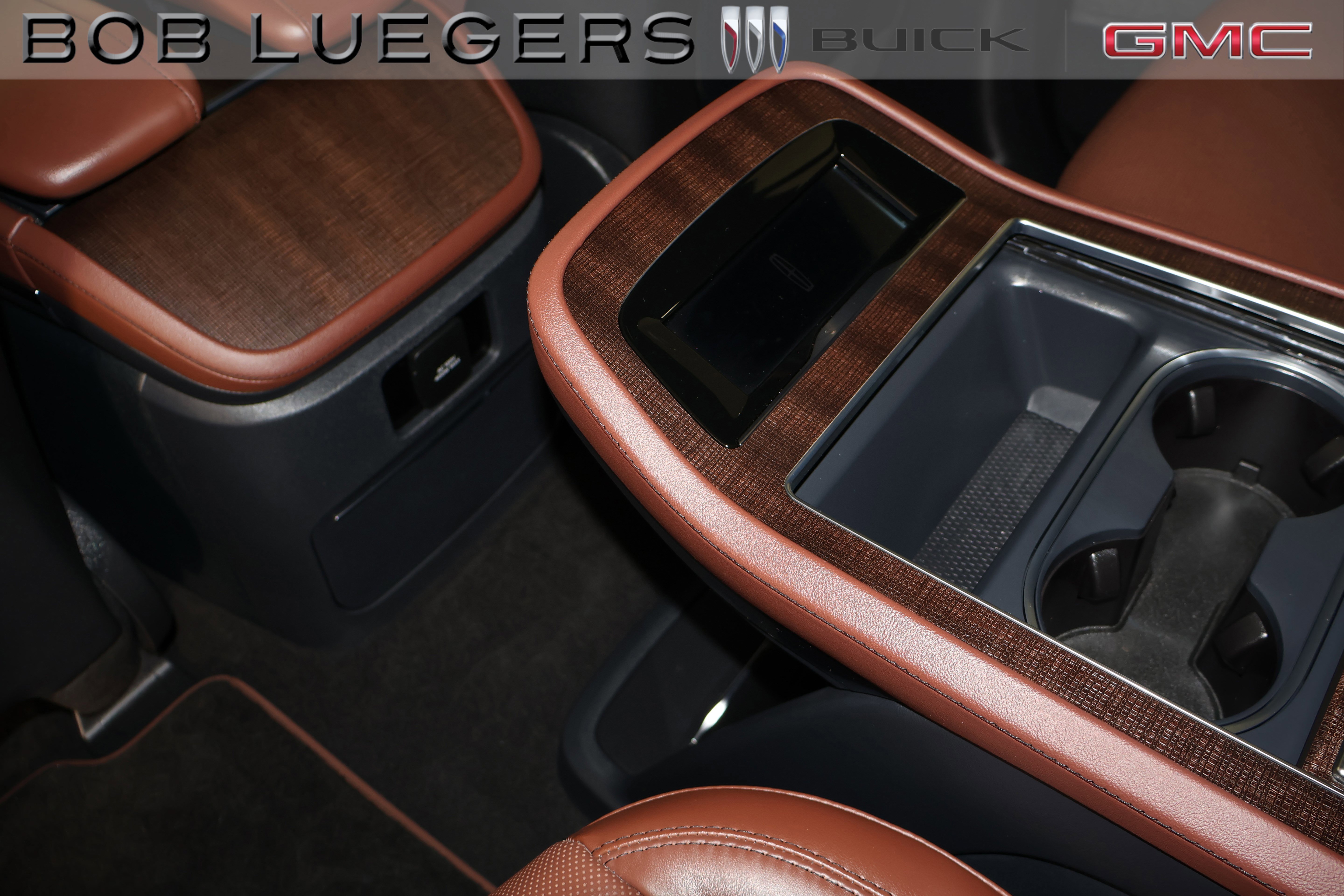 Used 2026 Lincoln Navigator Reserve AWD/4WD image 13