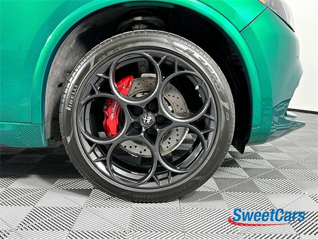 Used 2024 Alfa Romeo Stelvio Quadrifoglio image 52