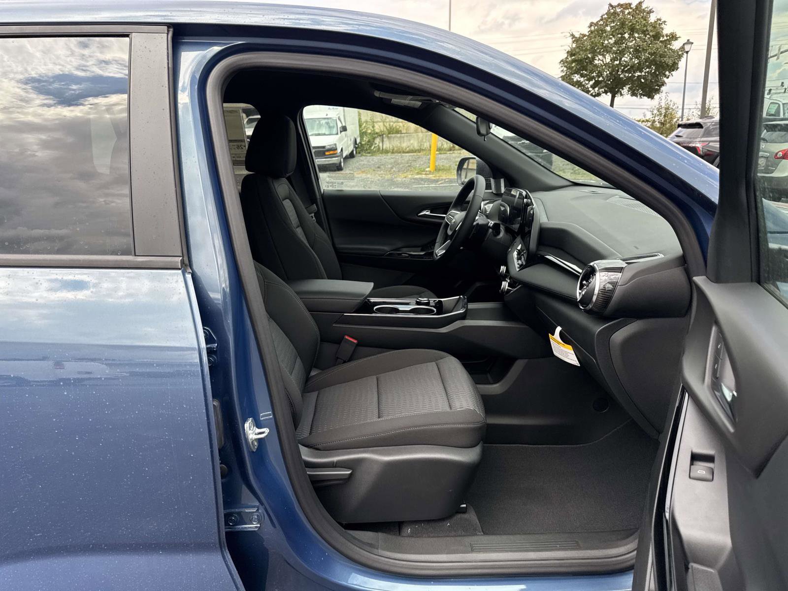 New 2026 Chevrolet Equinox LT image 13