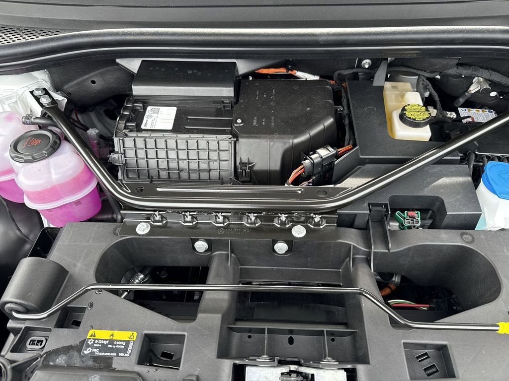 New 2025 Volkswagen ID.4 Pro S AWD/4WD image 18