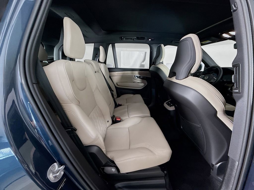 New 2026 Volvo XC90 B6 Plus w/ Protection Package Premier image 29