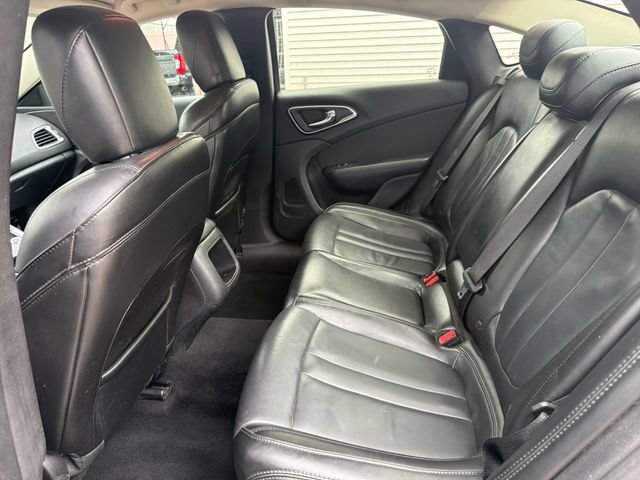 Used 2016 Chrysler 200 Limited w/ Driver Assist Package FWD image 23
