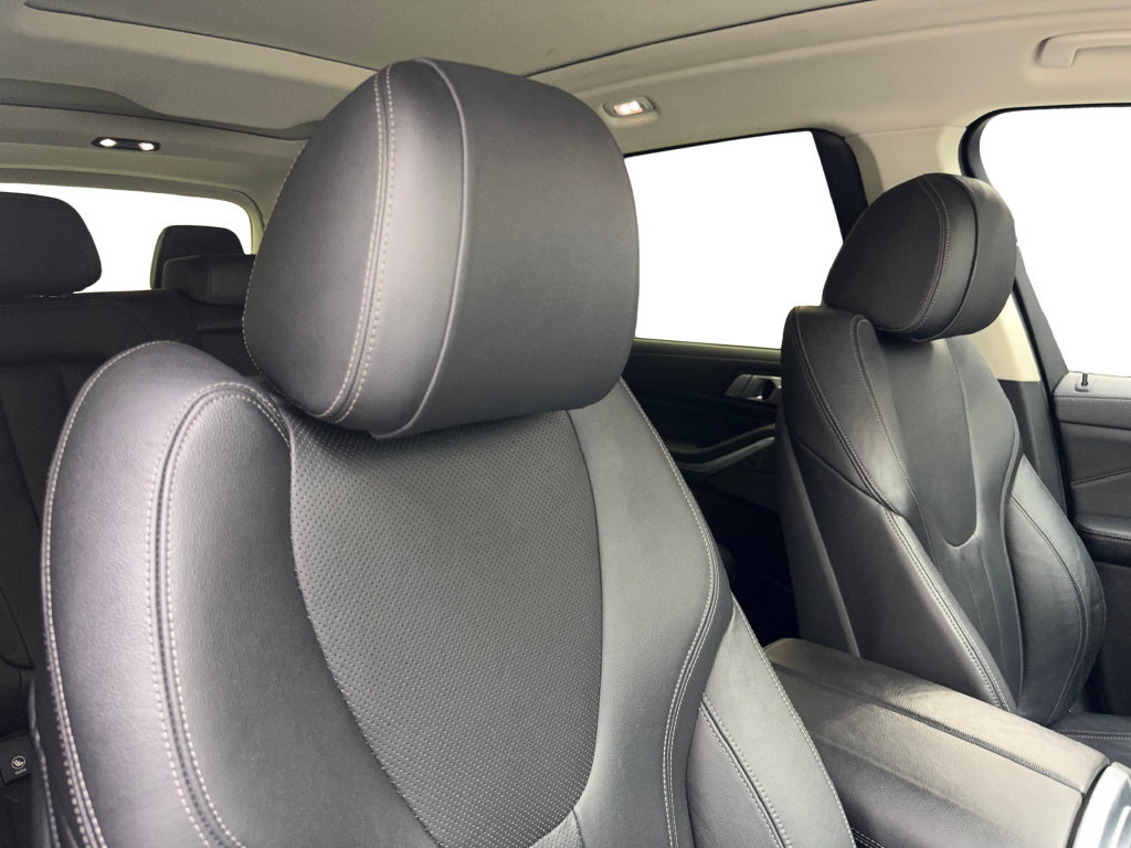 Used 2020 BMW X7 xDrive40i w/ Premium Package AWD/4WD image 52