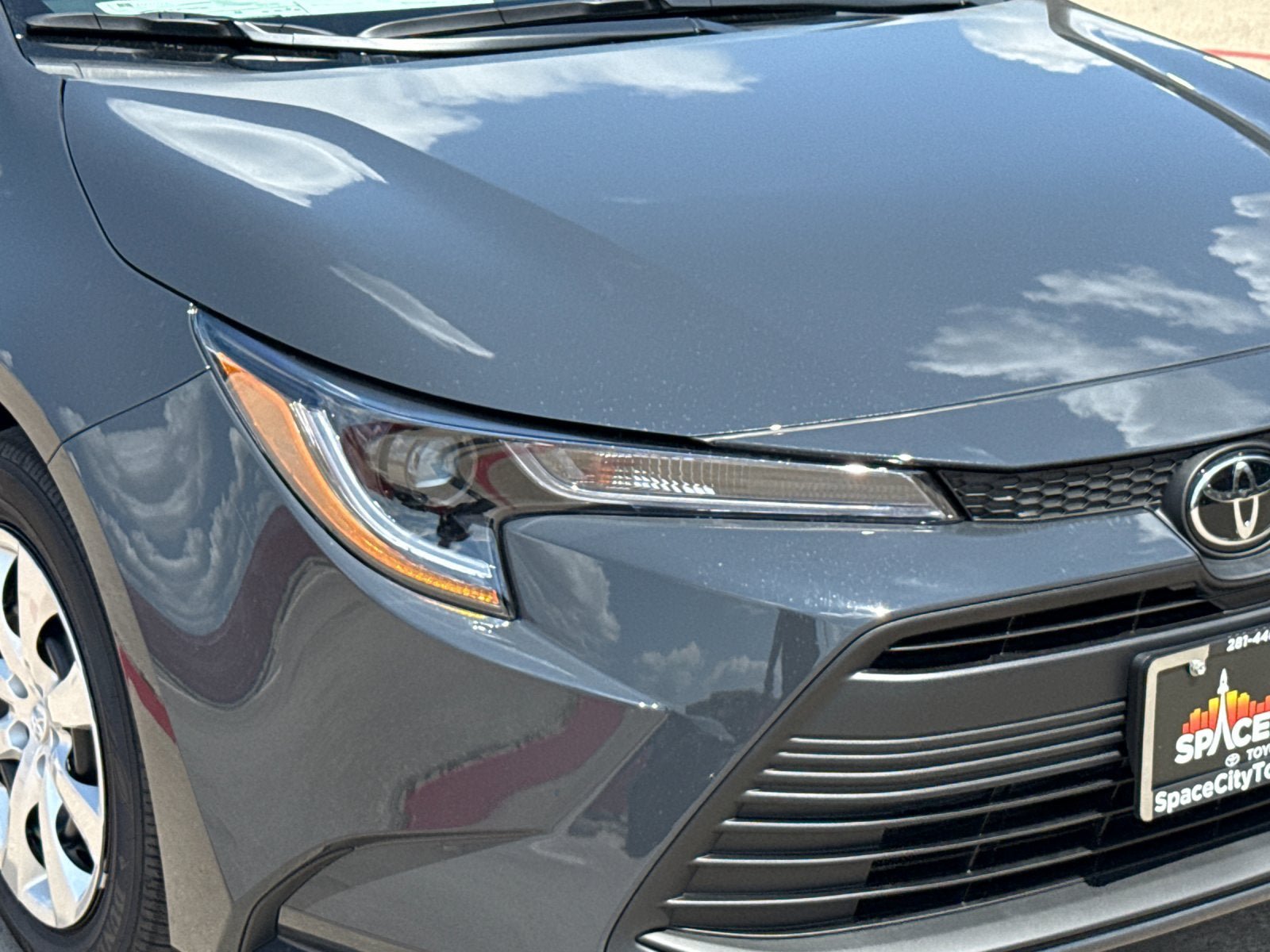 New 2027 Toyota Corolla LE FWD image 27