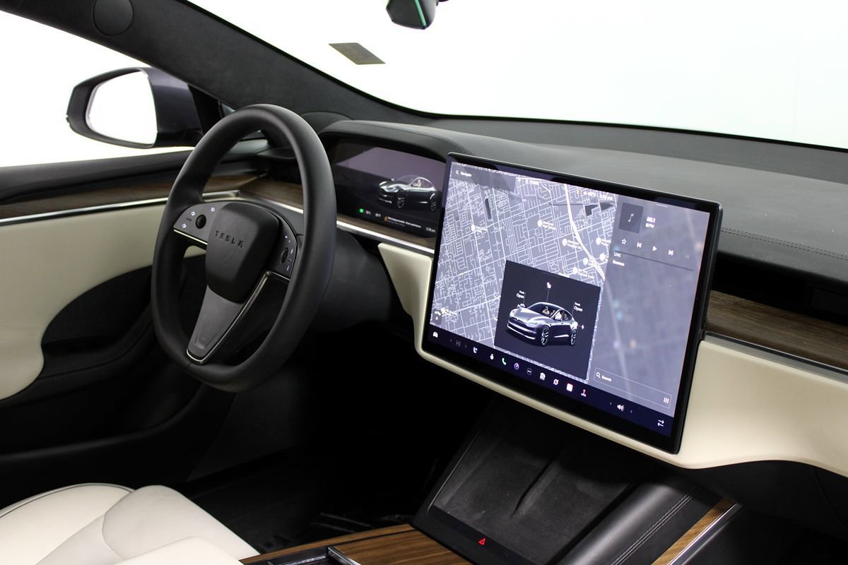 Used 2021 Tesla Model S Plaid AWD/4WD image 12