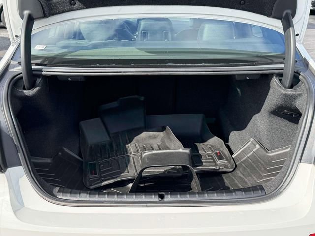 Used 2022 BMW 530i image 8