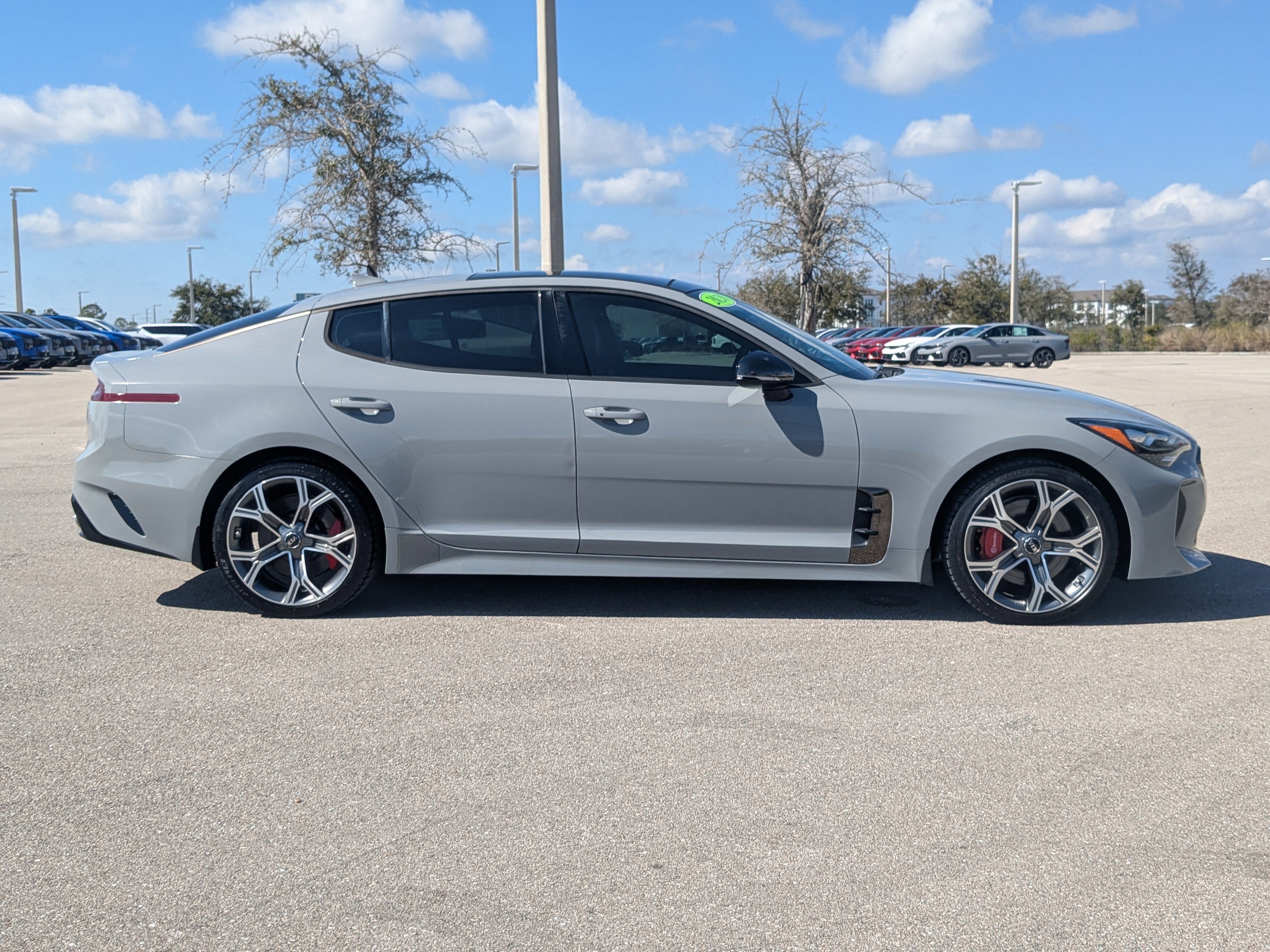 Certified 2020 Kia Stinger GT1 image 4