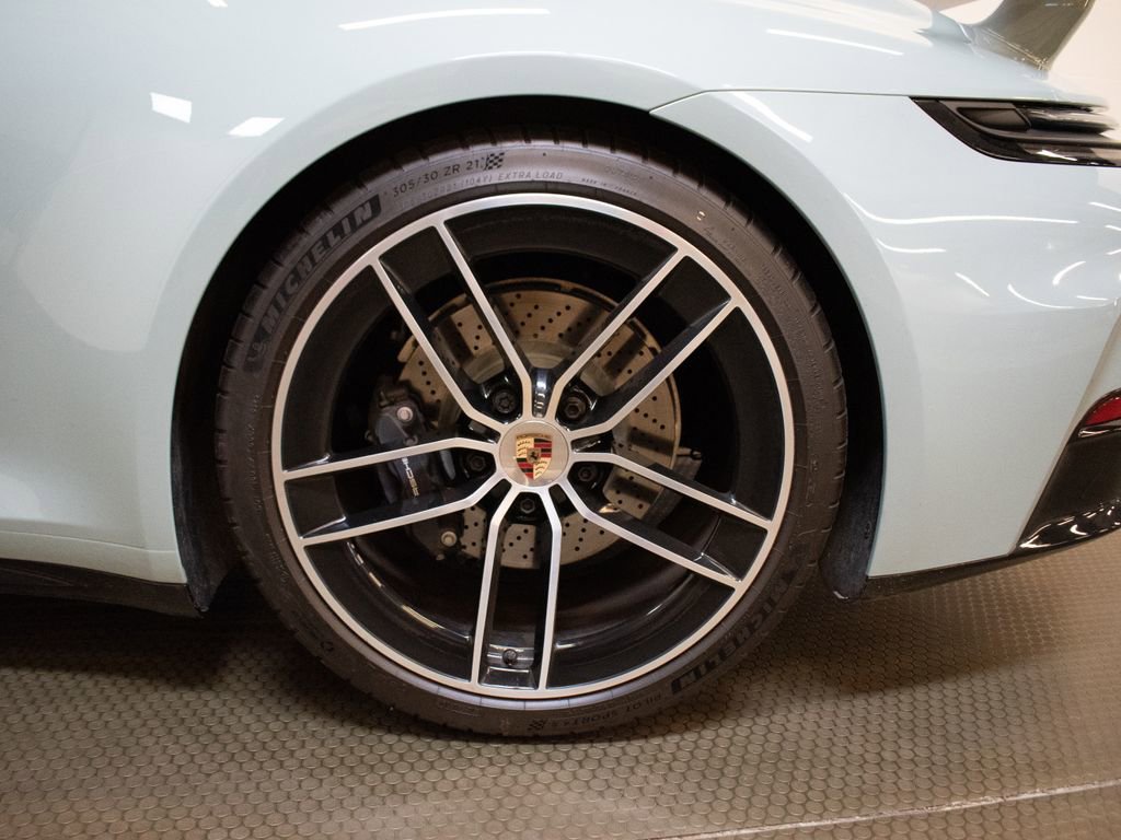 Certified 2025 Porsche 911 Carrera T RWD image 14