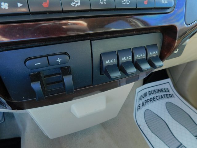 Used 2010 Ford F250 Lariat image 32