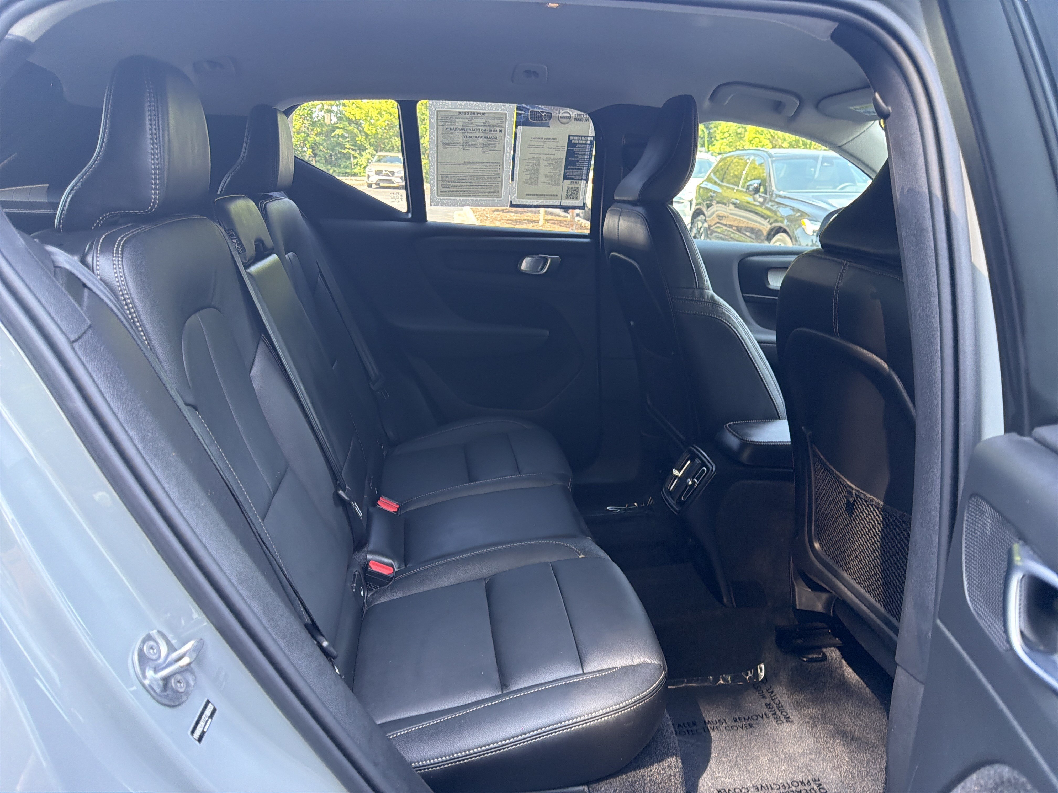 Certified 2026 Volvo XC40 B4 Core FWD image 34