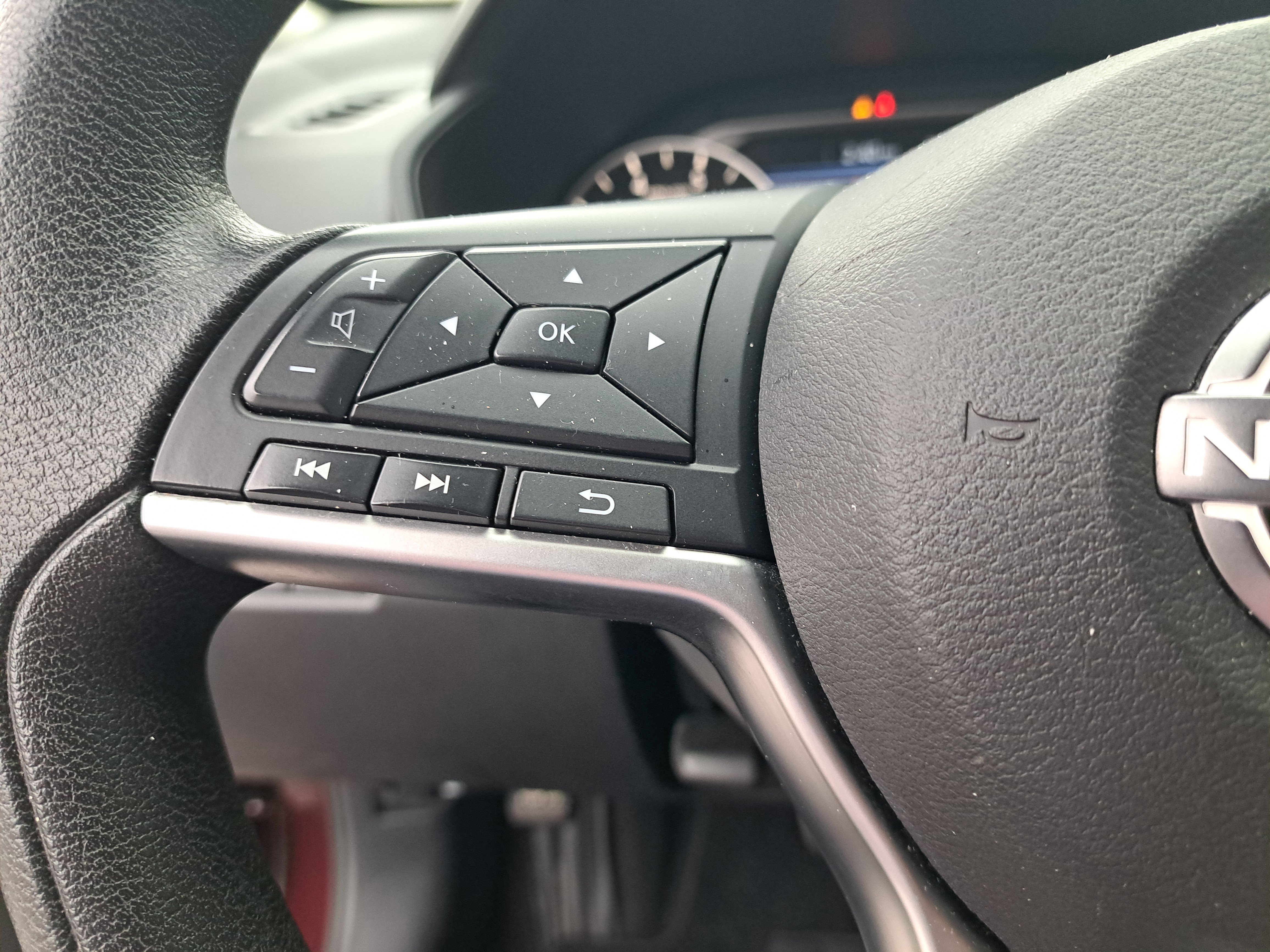 Used 2023 Nissan Altima 2.5 SV image 15