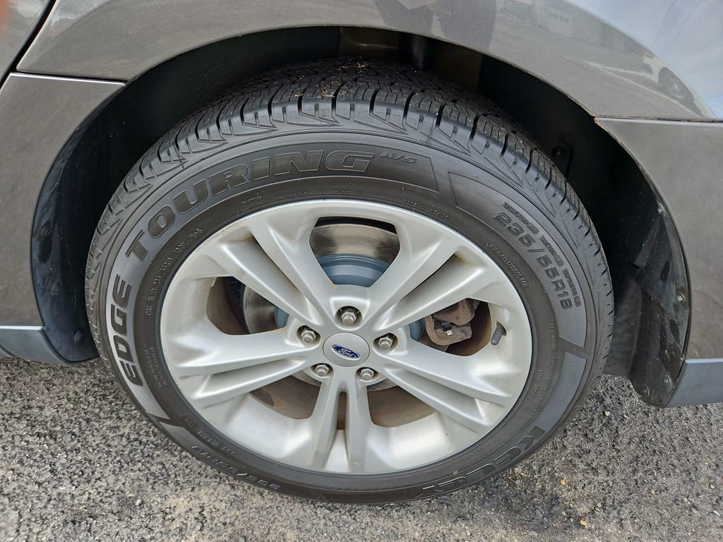 Used 2017 Ford Taurus SE image 27