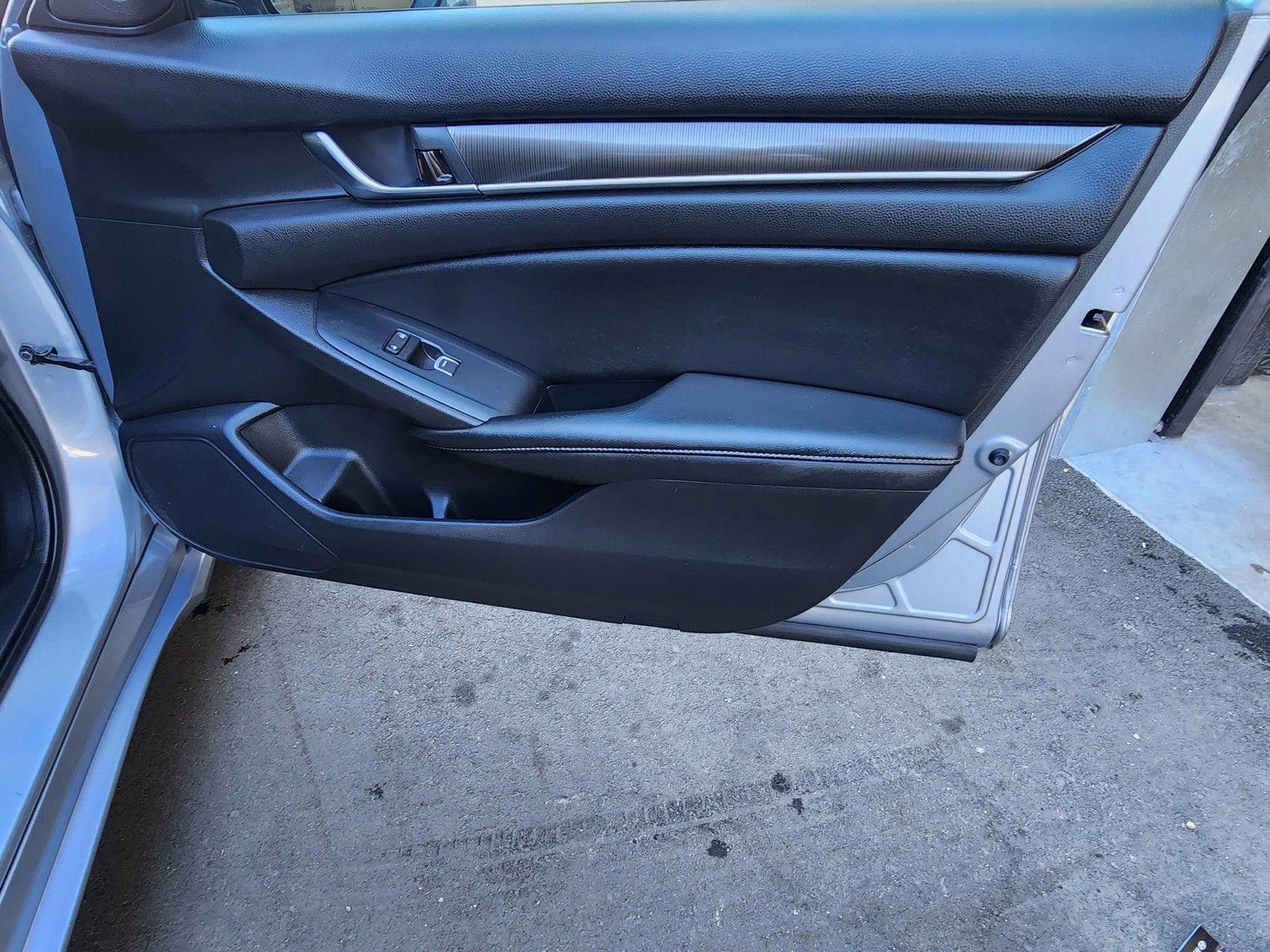 Used 2019 Honda Accord Sport image 27