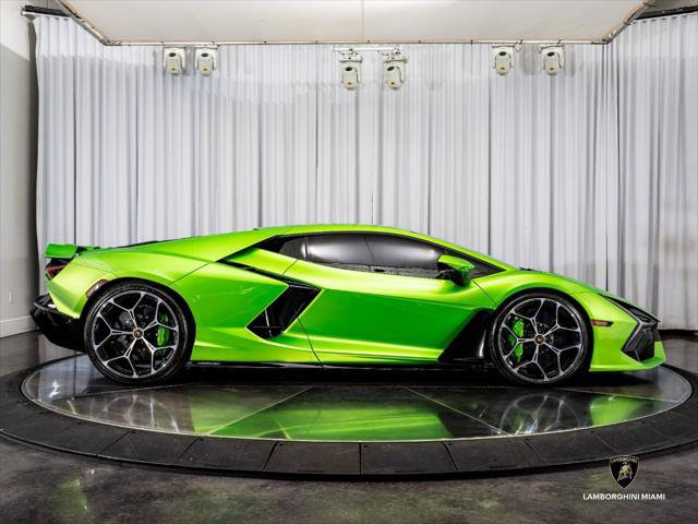 Used 2024 Lamborghini Revuelto AWD/4WD image 23