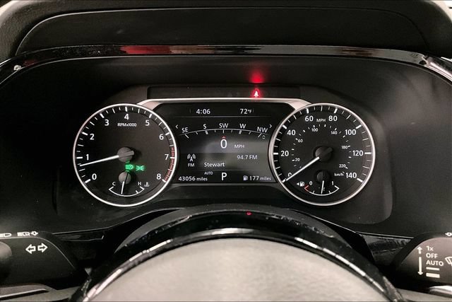 Used 2023 Nissan Pathfinder Platinum w/ Cargo Package AWD/4WD image 29